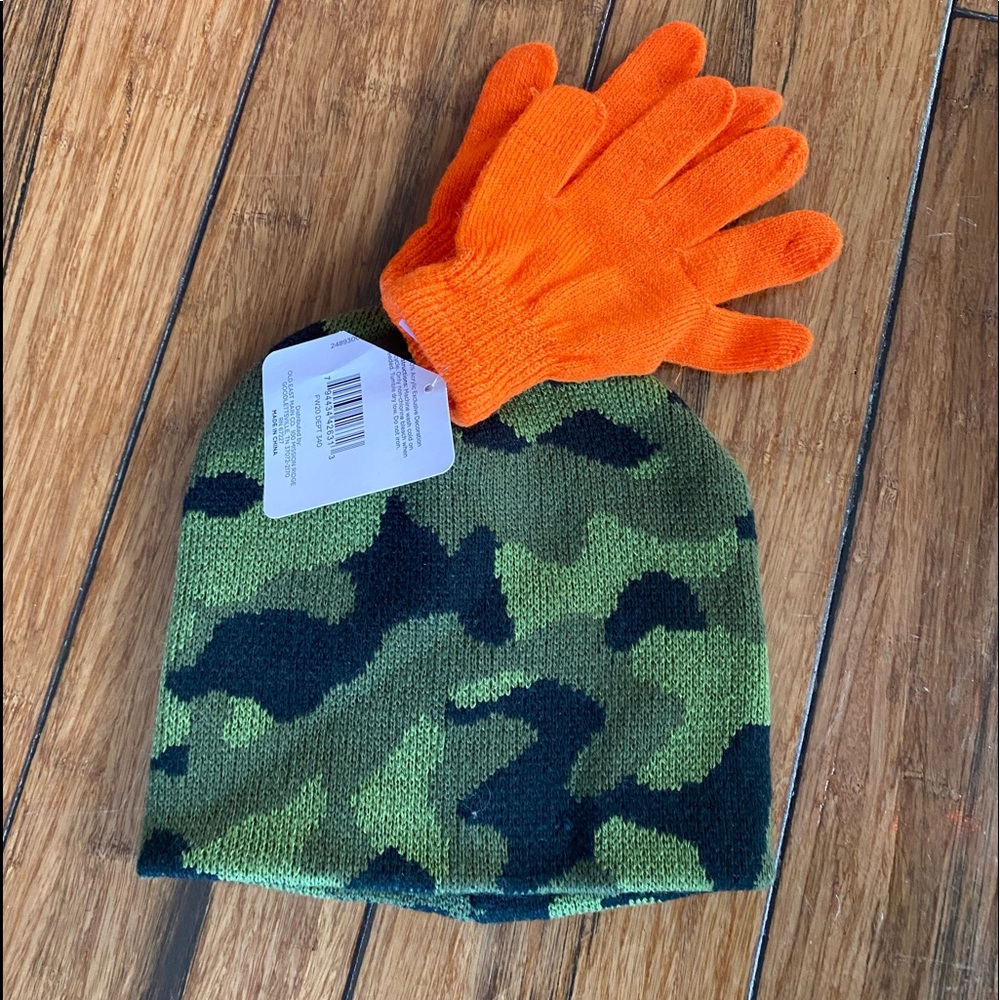 Boys Camo Hat and Orange Gloves NWT